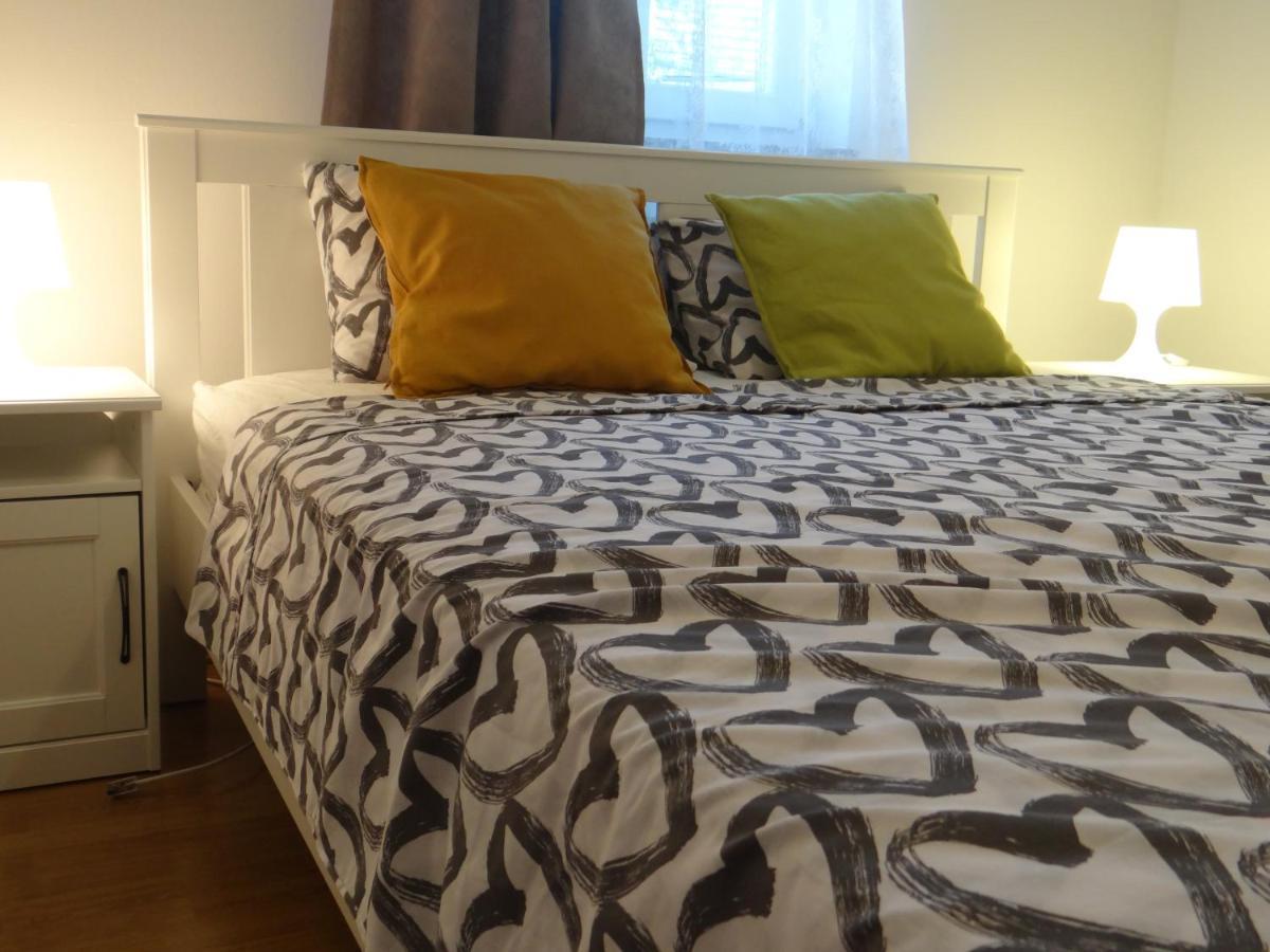 Apartman Ana & Marta Senj  Eksteriør billede