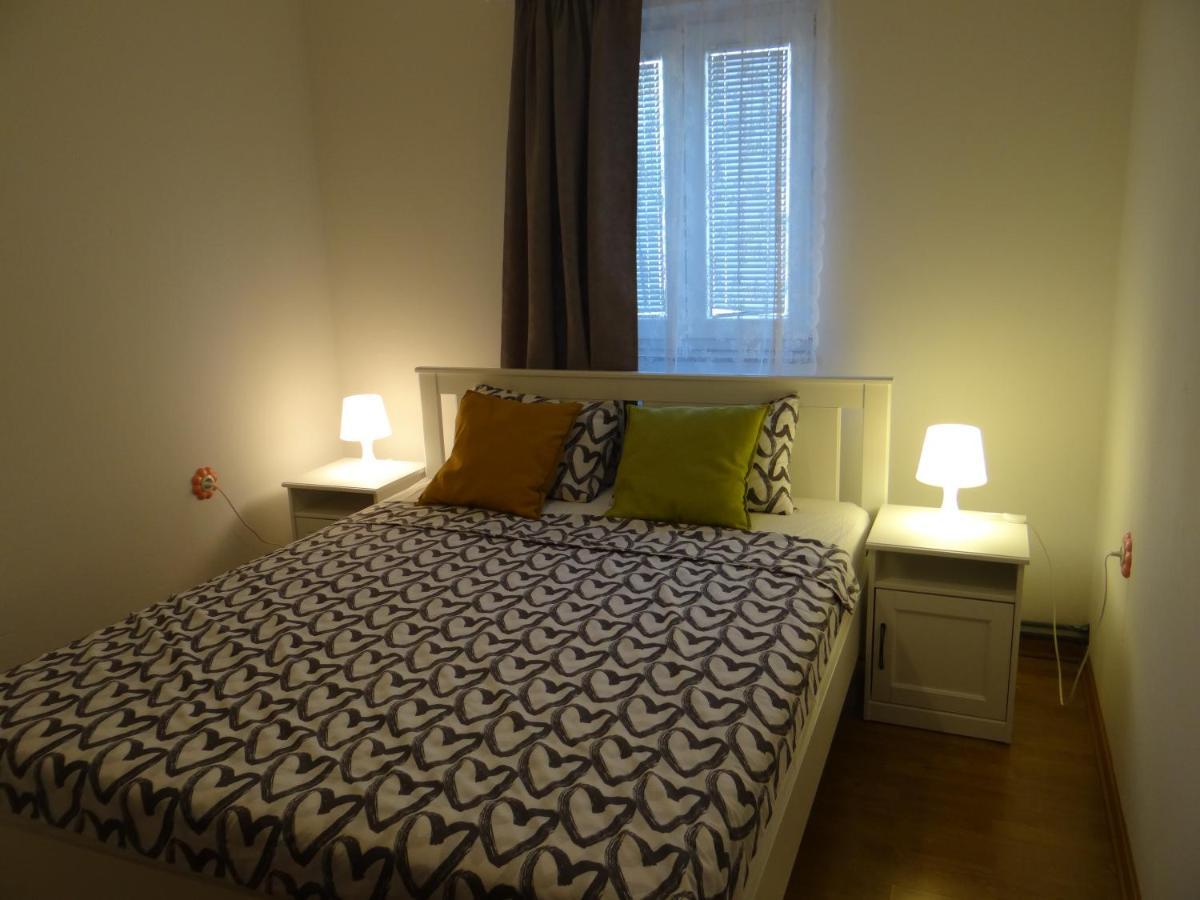 Apartman Ana & Marta Senj  Eksteriør billede