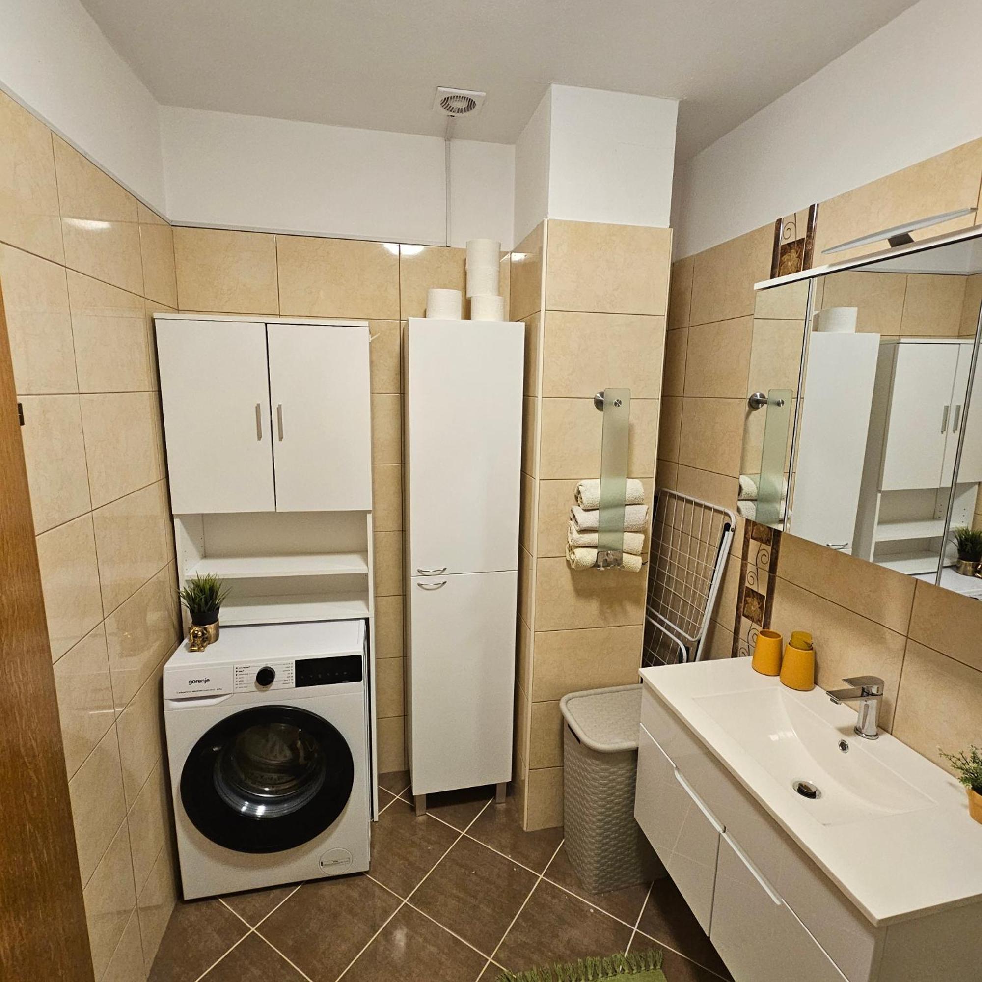 Apartman Ana & Marta Senj  Eksteriør billede