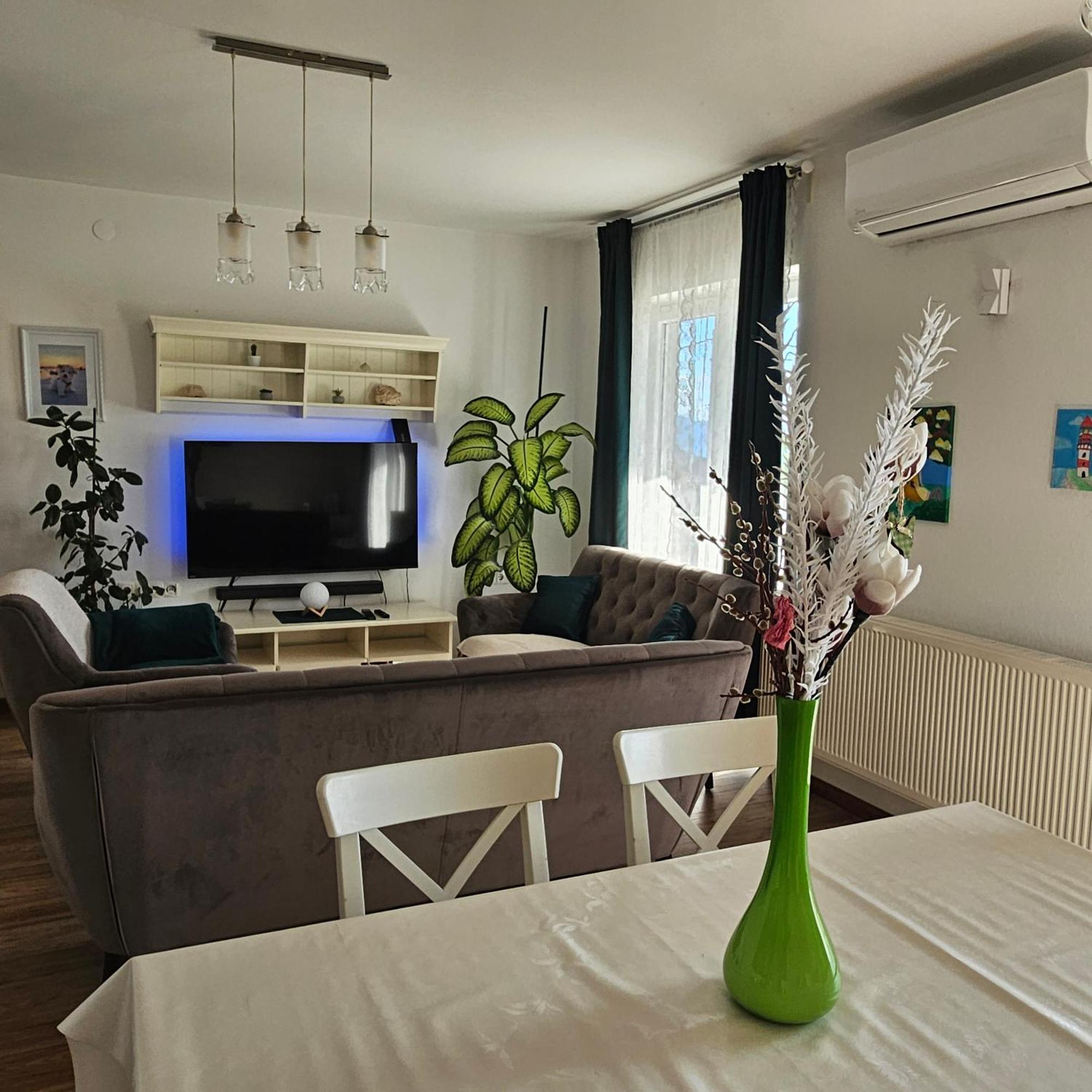 Apartman Ana & Marta Senj  Eksteriør billede